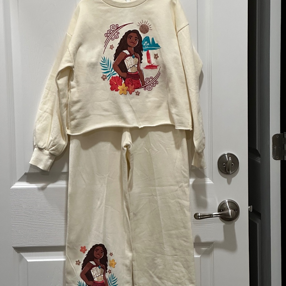 Moana Lounge Set for girls NWT sz S